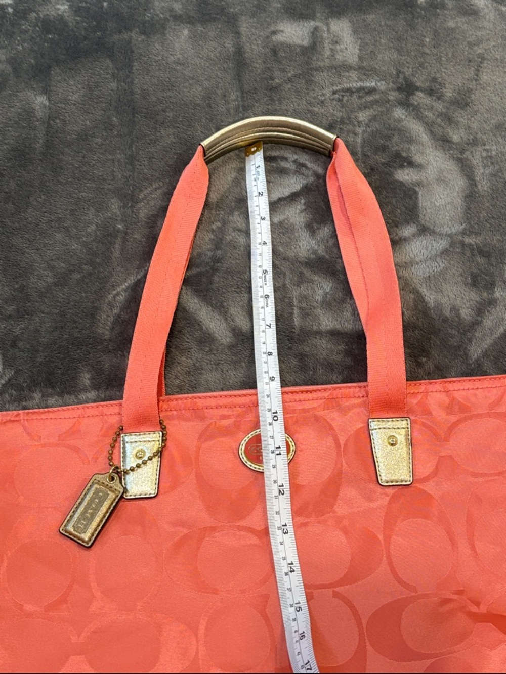 Coach Coral Signature C’s Jacquard Tote with Gold Hang Tag & Accents - Picture 11 of 11